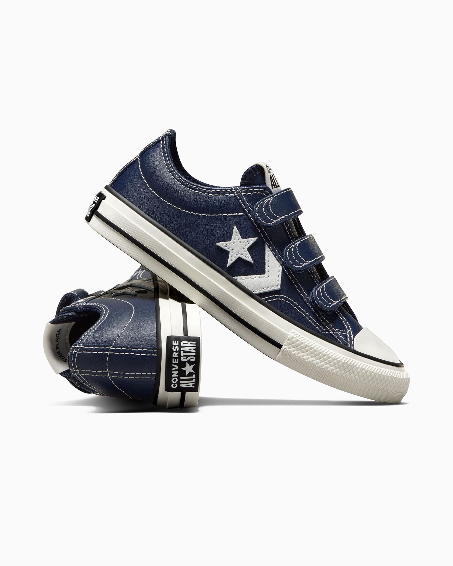 Converse Star Player 76 Easy On Leather Junior Low Top