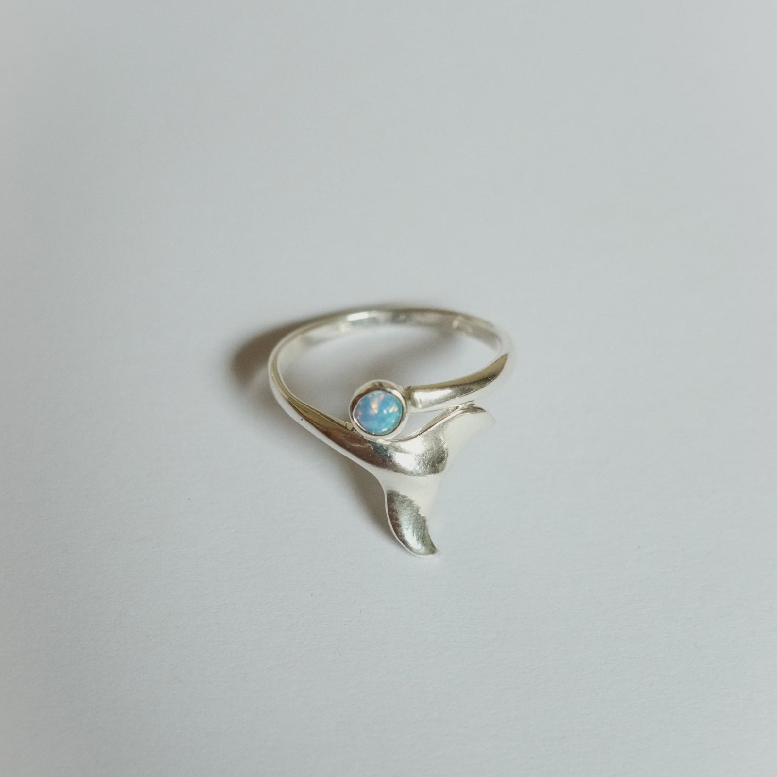 La Serine Ring