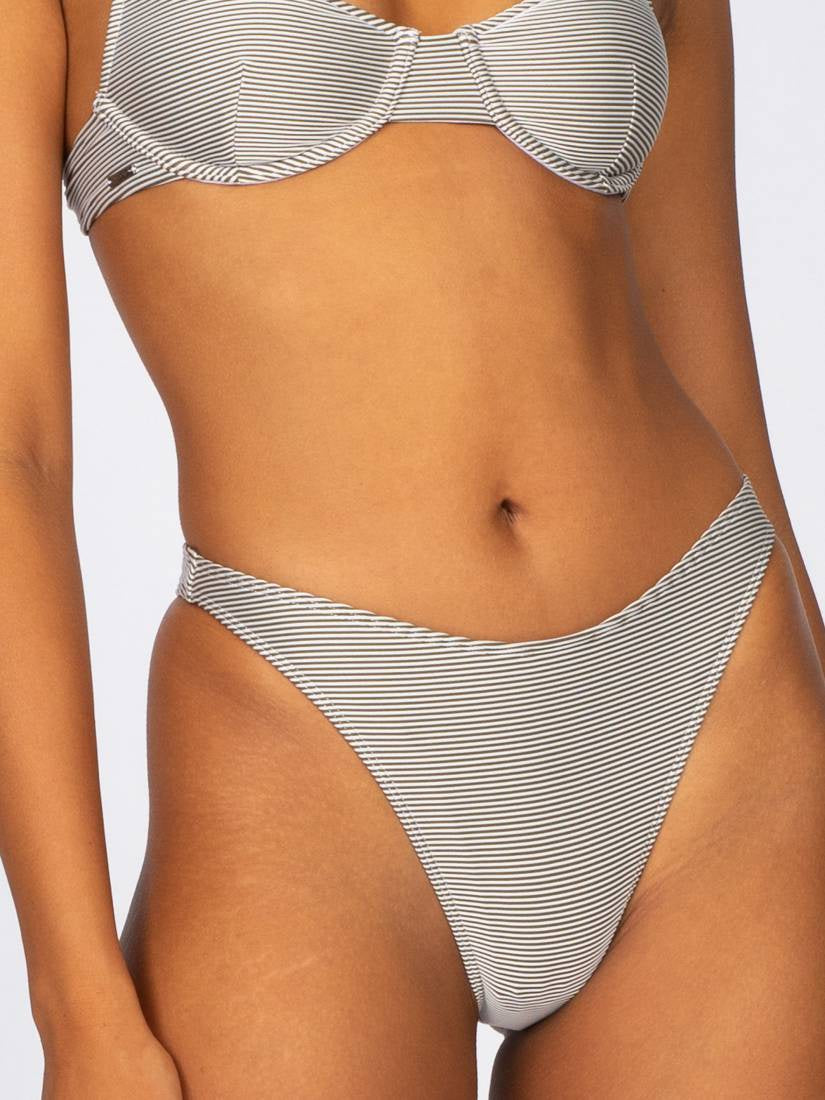 Blurred Lines Slim Midi Bikini Pant